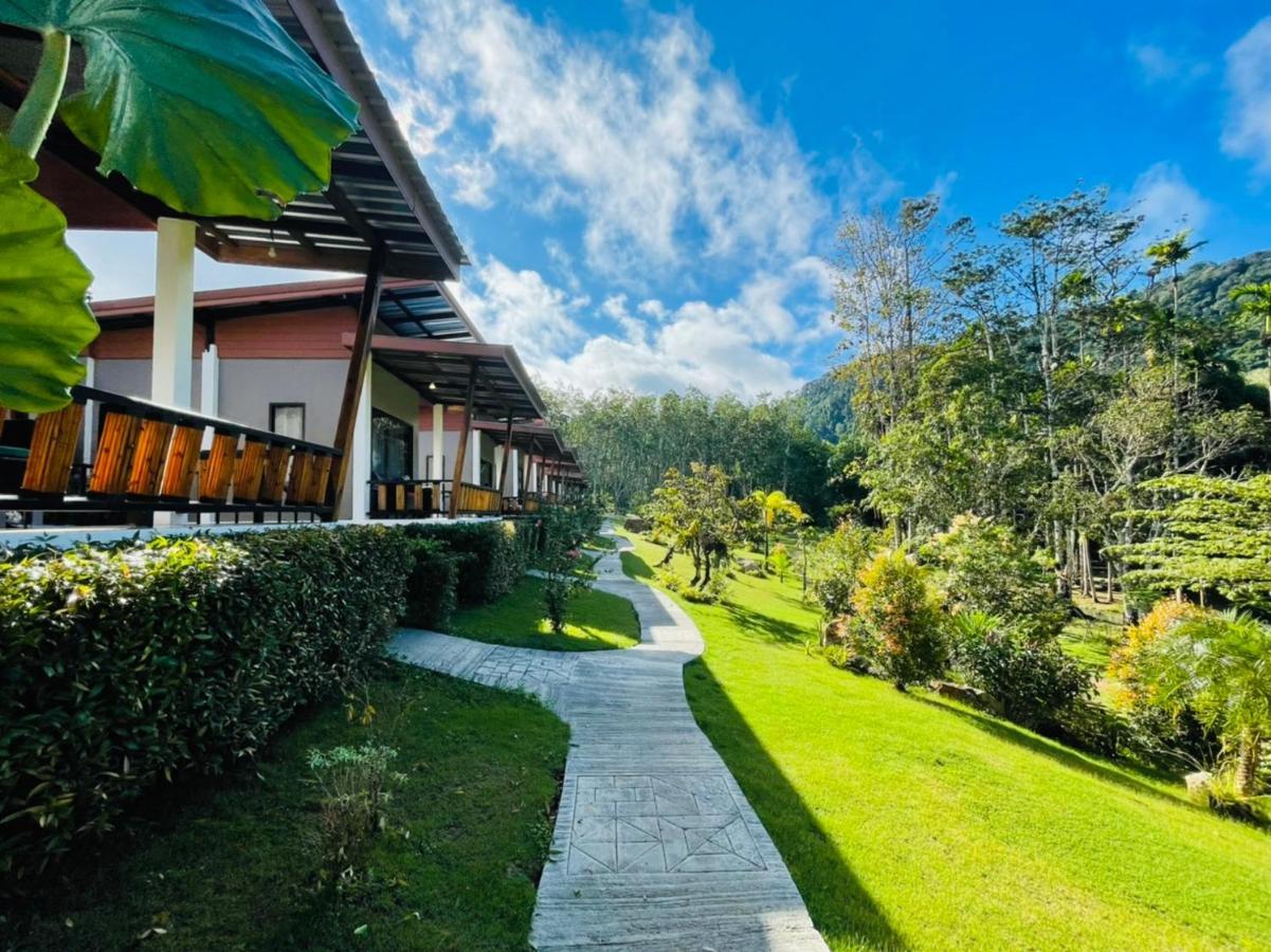Phurin Thara Resort Ko Lanta Eksteriør billede